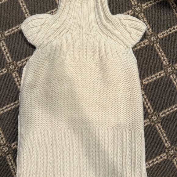 Diane Von Furstenberg Sweaters - NWT Diane Von Furstenberg Cream Sleeveless Turtleneck Sweater